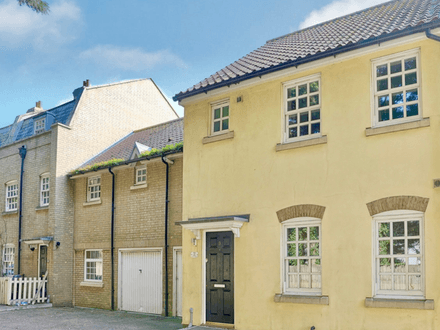 2 Bedroom Terrace House in Chatteris